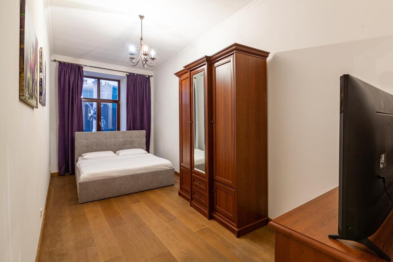 Romari Площа Міцкевича Lviv Extérieur photo