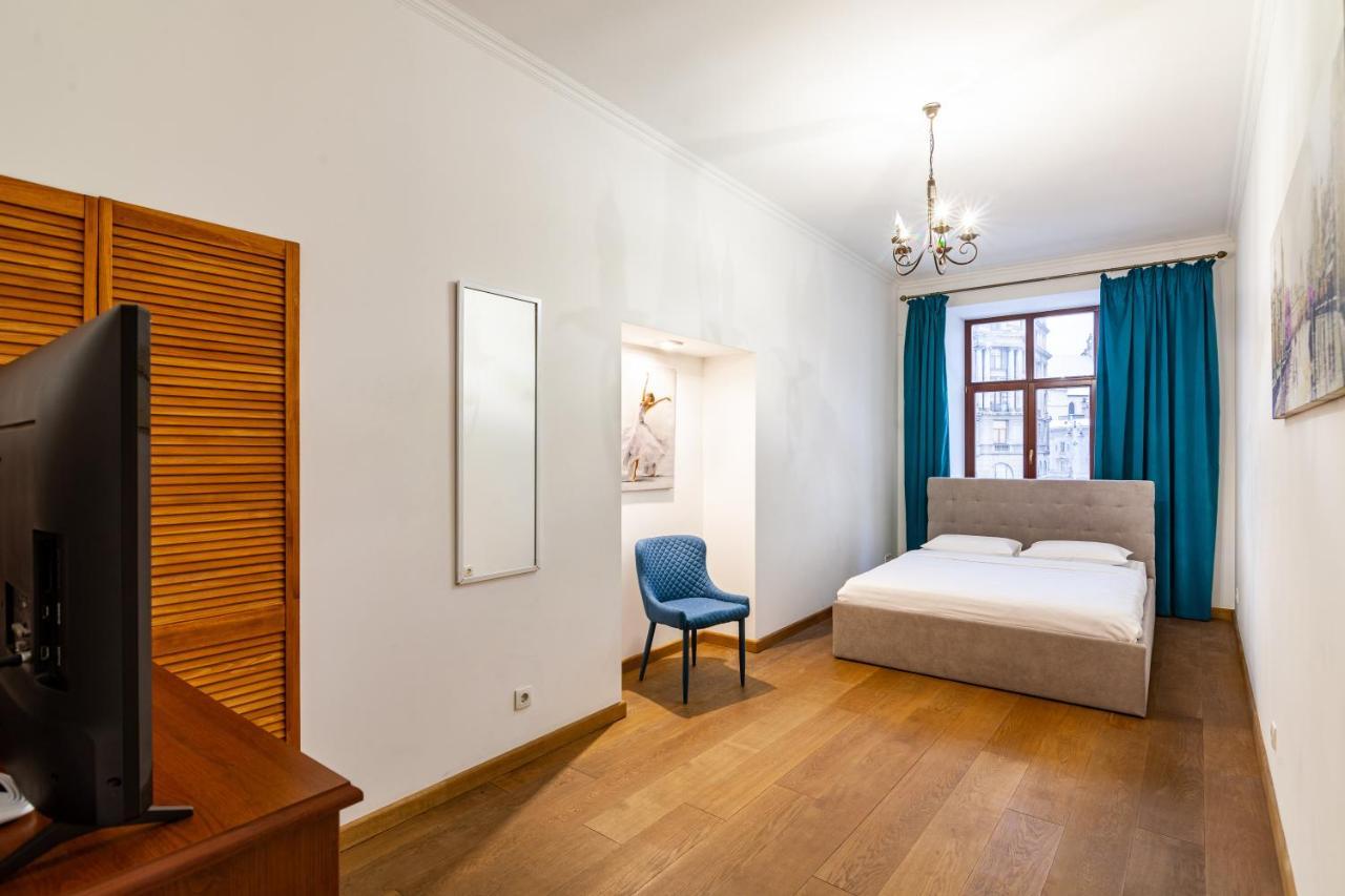 Romari Площа Міцкевича Lviv Extérieur photo