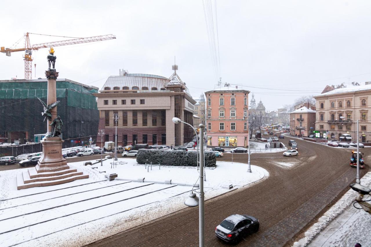 Romari Площа Міцкевича Lviv Extérieur photo