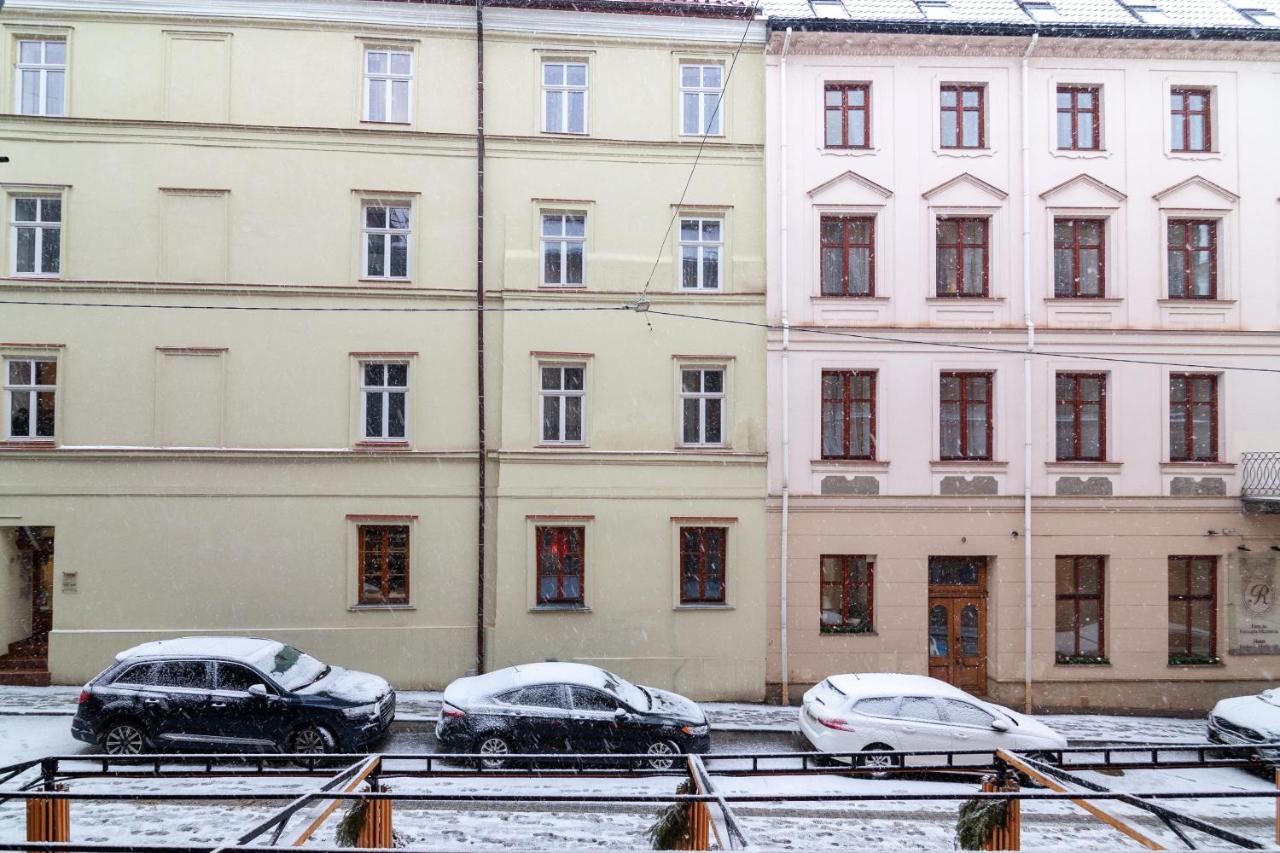 Romari Площа Міцкевича Lviv Extérieur photo