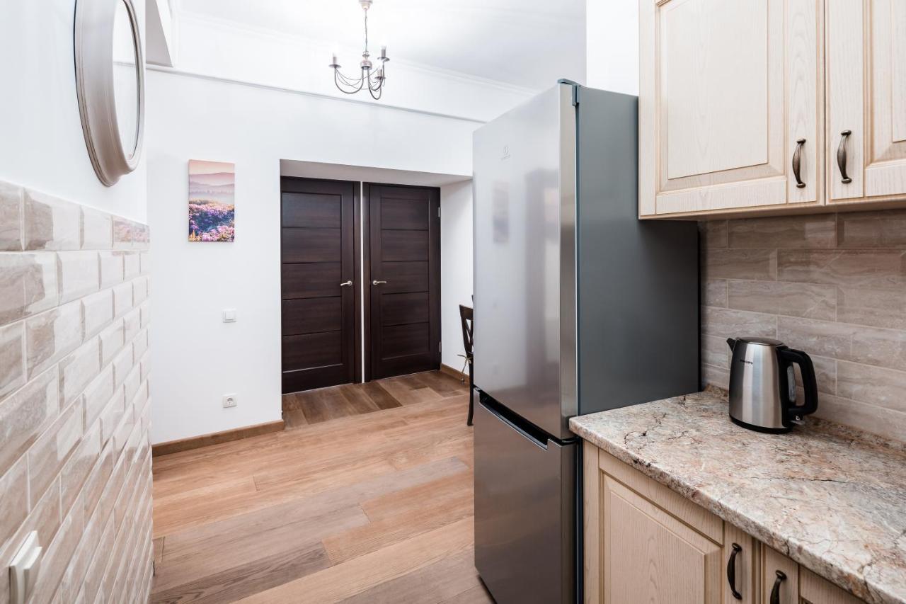 Romari Площа Міцкевича Lviv Extérieur photo